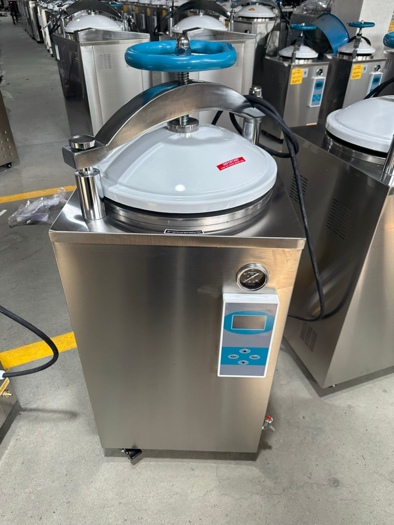 Vertical pressure steam sterilizer